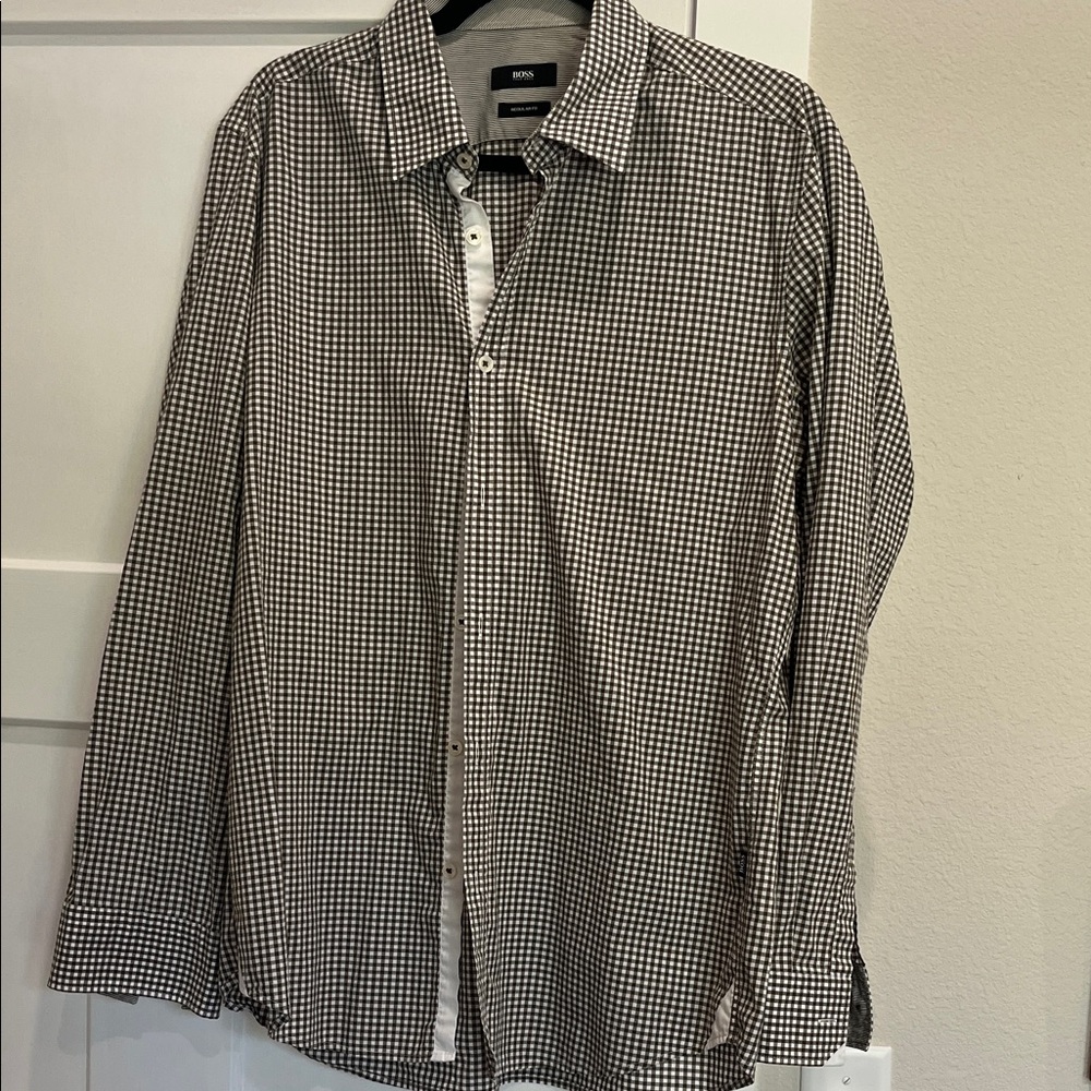 Hugo Boss Ling-Sleeve Army Green and White Gingham Shirt, Large